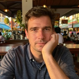 Tom, 38